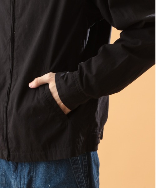 AVIREX（アヴィレックス）の「ガールズ アンド ロゴ ジャケット / GIRLS & LOGO JACKET / アヴィレックス / AVIREX（ミリタリージャケット・メンズ・ブラック/キナリ・MEDIUM/LARGE/X-LARGE/XX-LARGE）」の9枚目の写真