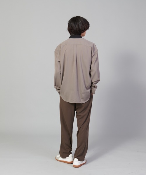 UNIIT（ユニット）の「【UNIIT／ユニット】カットプリーツスイッチルーズシャツ　ビッグシルエット（シャツ/ブラウス・メンズ・チャコールグレー/ブルー/ベージュ・SMALL/MEDIUM/LARGE）」の16枚目の写真