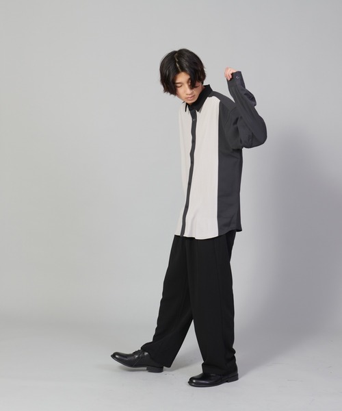 UNIIT（ユニット）の「【UNIIT／ユニット】カットプリーツスイッチルーズシャツ　ビッグシルエット（シャツ/ブラウス・メンズ・チャコールグレー/ブルー/ベージュ・SMALL/MEDIUM/LARGE）」の5枚目の写真