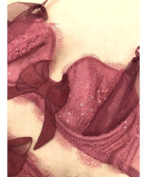Chut！ INTIMATES（シュットインティメイツ）の「【軽いだけじゃない】シアーライトブラ (C359)（ブラジャー・レディース・カーキ/ブラック/ワイン/ライトベージュ・B65/G70/C75/F65/C70/B75/F75/D75/D65/D70/E70/H70/B70/E75/H75/F70/G65/G75/C65/E65）」の4枚目の写真