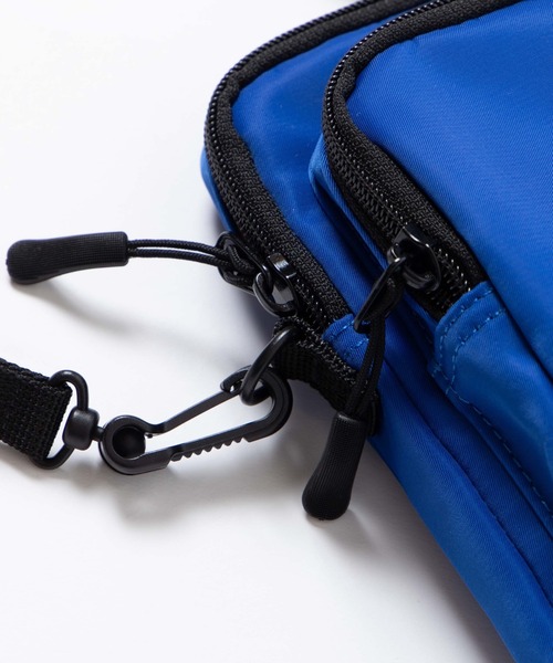 WEGO（ウィゴー）の「WEGO/ナイロンミニショルダー（ショルダーバッグ・メンズ・ホワイト/ブラック/ロイヤルブルー・FREE）」の20枚目の写真