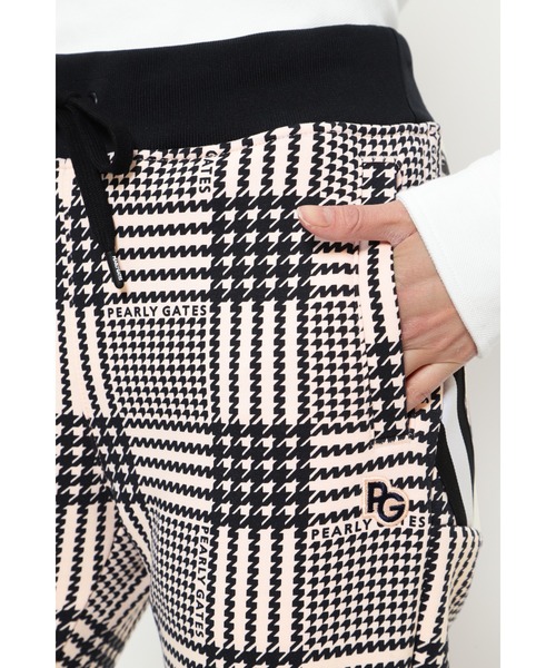 PEARLY GATES】NOモノフィラエアクッション ダンボールニットパンツ