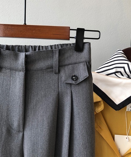 by muni:r（バイ ムニール）の「ピンタックポケットポイントワイドスラックス（スラックス・レディース・ブラック/グレー・SMALL/MEDIUM）」の5枚目の写真