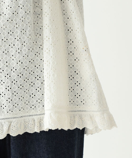 BEAMS BOY（ビームスボーイ）の「BEAMS BOY / カットワーク ノースリーブ ブラウス（タンクトップ・レディース・ホワイト/ブラック・FREE）」の16枚目の写真