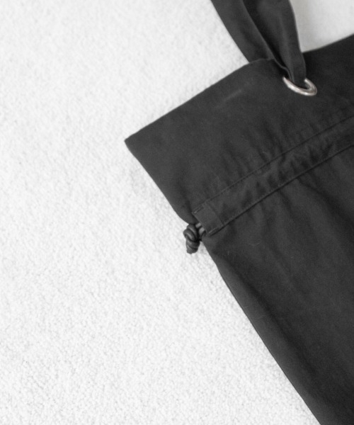 my beautiful landlet(マイビューティフルランドレット)の「my beautiful landlet COTTON NYLON BIO PEACH TOTE BAG(トートバッグ・メンズ・ホワイト/ブラック・FREE)」の8枚目の写真
