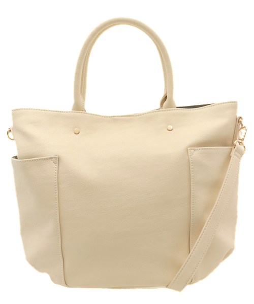 ikka（イッカ）の「合皮Wポケットトート&ショルダーBAG（ショルダーバッグ・レディース・オフホワイト/イエロー/ネイビー/オレンジ・FREE）」の2枚目の写真