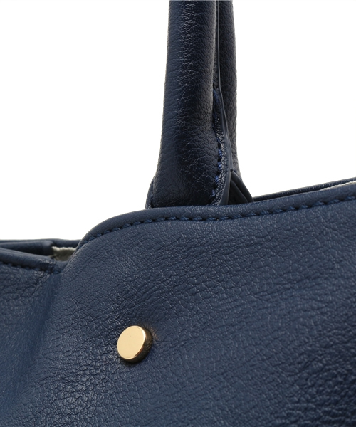 ikka（イッカ）の「合皮Wポケットトート&ショルダーBAG（ショルダーバッグ・レディース・オフホワイト/イエロー/ネイビー/オレンジ・FREE）」の7枚目の写真