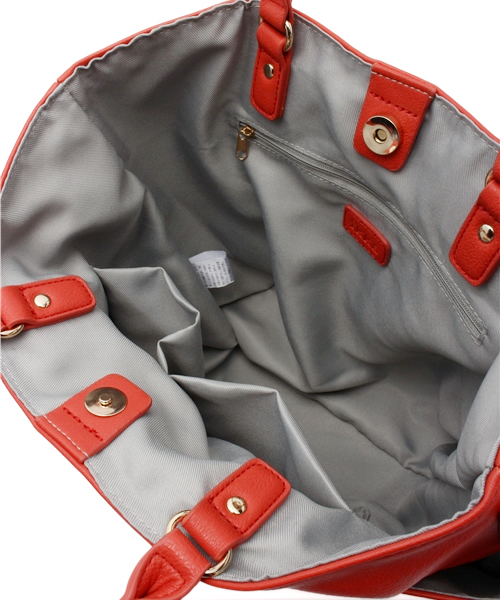 ikka（イッカ）の「合皮Wポケットトート&ショルダーBAG（ショルダーバッグ・レディース・オフホワイト/イエロー/ネイビー/オレンジ・FREE）」の16枚目の写真