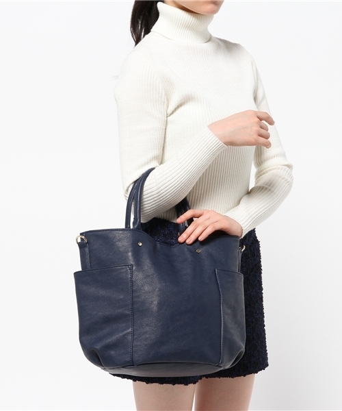 ikka（イッカ）の「合皮Wポケットトート&ショルダーBAG（ショルダーバッグ・レディース・オフホワイト/イエロー/ネイビー/オレンジ・FREE）」の14枚目の写真