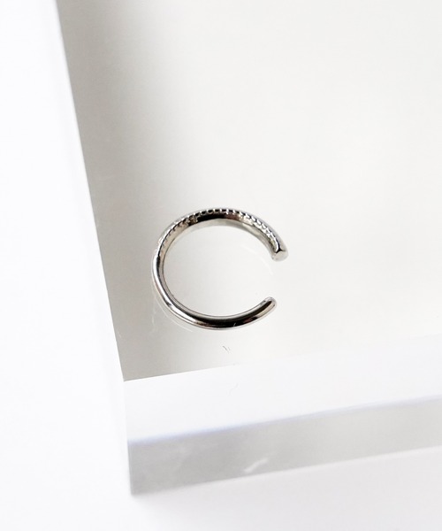 SIGNAL(シグナル)の「【SIGNAL / シグナル】Ear cuff 1.2mm /イヤーカフ(イヤーカフ・レディース・シルバー/ゴールド・FREE)」の2枚目の写真