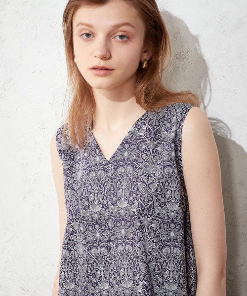 LE SOUK HOLIDAY(ルスークホリデー)の「リバティプリントワンピース(ワンピース・レディース・ネイビー・M/L)」の14枚目の写真