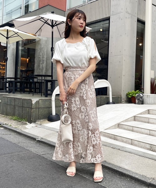 one after another NICE CLAUP（ワンアフターアナザーナイスクラップ）の「着回し優秀　バルーンテレコトップス（Tシャツ/カットソー・レディース・ブラック/ブラウン/オフホワイト/モカ・FREE）」の12枚目の写真