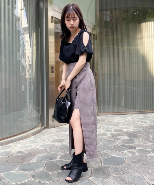 one after another NICE CLAUP（ワンアフターアナザーナイスクラップ）の「着回し優秀　バルーンテレコトップス（Tシャツ/カットソー・レディース・ブラック/ブラウン/オフホワイト/モカ・FREE）」の5枚目の写真