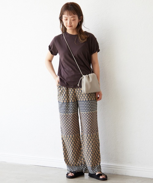 SLOBE IENA(スローブイエナ)の「SLOBEベーシックTシャツM(Tシャツ/カットソー・レディース・ブラウン/カーキ/イエロー/グリーン/グレー系その他/ピンク系その他・FREE)」の13枚目の写真