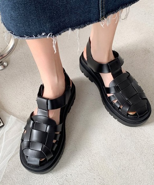 MANGROVE(マングローブ)の「トラックソールグルカサンダル(サンダル・レディース・ホワイト/ブラック・MEDIUM/LARGE/SMALL)」の5枚目の写真
