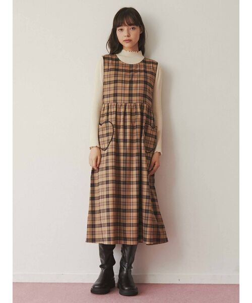 merry jenny（メリージェニー）の「チェックハートポケットワンピース（ワンピース・レディース・ベージュ/ネイビー/ブラウン・FREE）」の10枚目の写真