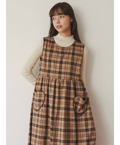 merry jenny（メリージェニー）の「チェックハートポケットワンピース（ワンピース・レディース・ベージュ/ネイビー/ブラウン・FREE）」の13枚目の写真