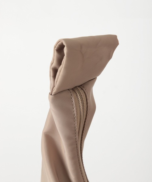 LAKOLE(ラコレ)の「ノットパデットショルダーバッグ / 344264(ショルダーバッグ・レディース・ブラック/ベージュ/アイボリー・FREE)」の15枚目の写真