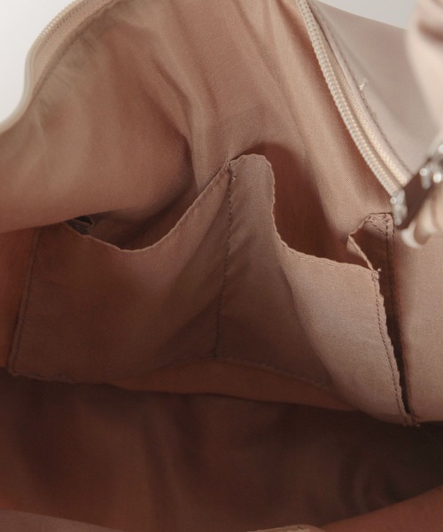 LAKOLE(ラコレ)の「ノットパデットショルダーバッグ / 344264(ショルダーバッグ・レディース・ブラック/ベージュ/アイボリー・FREE)」の18枚目の写真