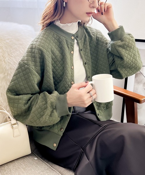 Java（ジャバ）の「《JaVa ジャバコラボ》ぽこぽこで着映え。2wayクロップド丈キルティングカーディガン（カーディガン/ボレロ・レディース・ブラック/カーキ/アイボリー/モカ・SMALL/MEDIUM/LARGE/X-LARGE）」の4枚目の写真