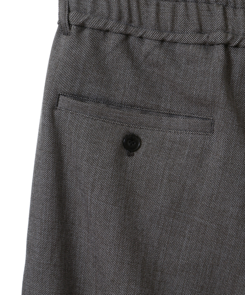 MEN'S MELROSE（メンズメルローズ）の「シャンブレーシャークスキンツータックトラウザース（その他パンツ・メンズ・チャコールグレー/グレー・4/3）」の7枚目の写真
