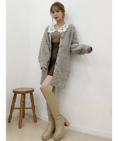 dazzlin（ダズリン）の「ニーハイロングブーツ（ブーツ・レディース・ベージュ/ブラック・MEDIUM/LARGE）」の11枚目の写真