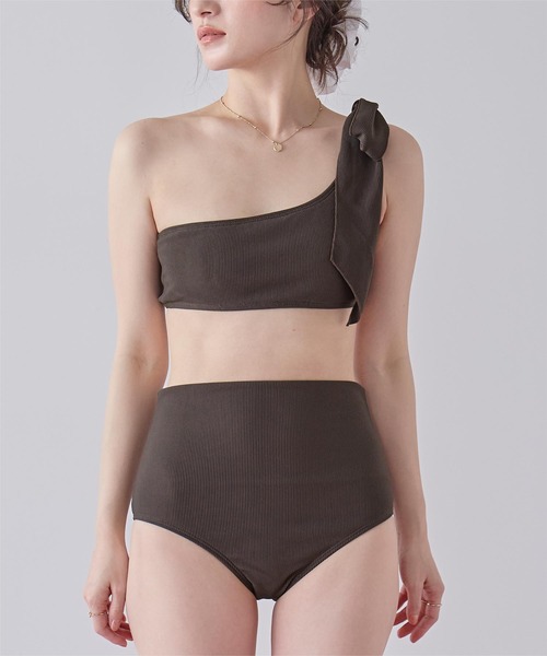SEA DRESS(シードレス)の「ワンショルダーデザインリブビキニ/水着(水着・レディース・ダークブラウン/ホワイト系その他2/ホワイト系その他/イエロー系その他/グリーン系その他・M/S/L)」の16枚目の写真