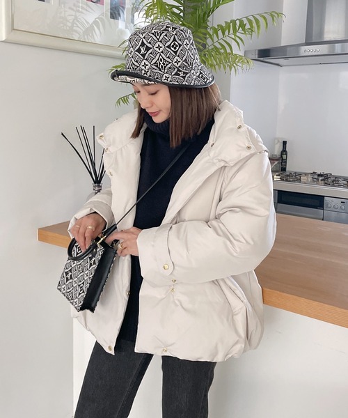 Vicente(ヴィセンテ)の「2way down jacket(ダウンジャケット/コート・レディース・ブラック/ホワイト/オレンジ・FREE)」の9枚目の写真