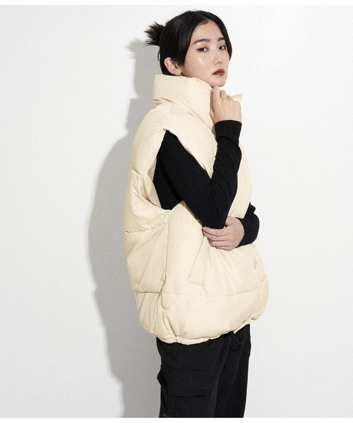 ANAP（アナップ）の「フェイクダウンオーバーベスト（ダウンベスト・レディース・ブラック/アイボリー/ブラウン・FREE）」の4枚目の写真