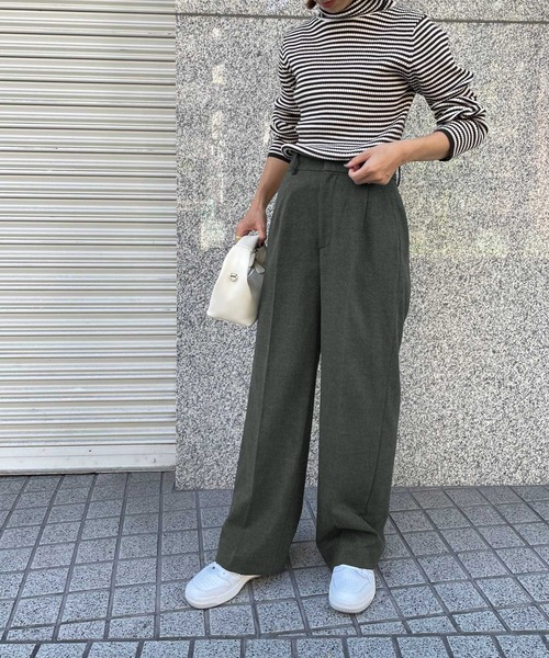 URBAN RESEARCH DOORS(アーバンリサーチドアーズ)の「TRストレートトラウザー(その他パンツ・レディース・チャコールグレー/パープル/ベージュ・SMALL/MEDIUM)」の8枚目の写真