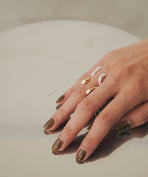 loni(ロニ)の「【金属アレルギー対応】Root open ring(デザインリング)/ニッケルフリーメッキ(リング・レディース・シルバー/ゴールド・#9/#11/#13)」の12枚目の写真