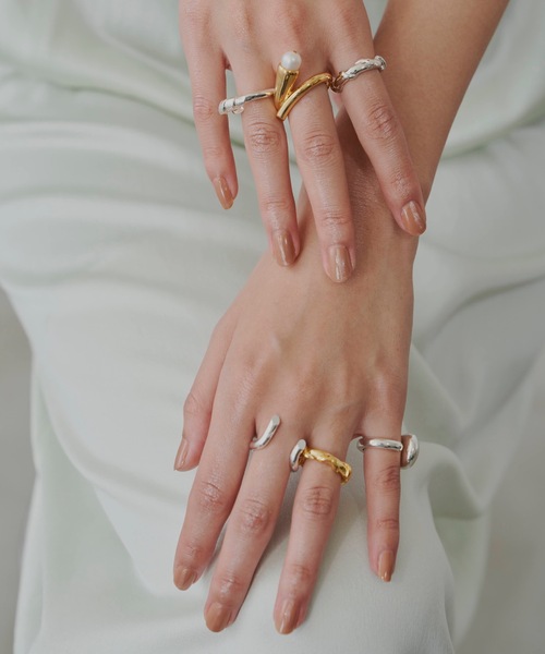 loni(ロニ)の「【金属アレルギー対応】Root open ring(デザインリング)/ニッケルフリーメッキ(リング・レディース・シルバー/ゴールド・#9/#11/#13)」の5枚目の写真