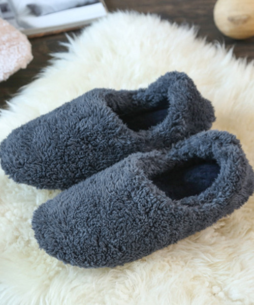 DAY CLOSET（デイ クローゼット）の「ふわふわ起毛スウェード調インソールルームシューズ（ルームシューズ/スリッパ・メンズ・ネイビー/ピンク/グリーン/ホワイト/ブラウン/グレイッシュベージュ/ブラック・L/XL/S/M）」の6枚目の写真