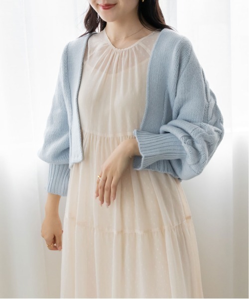 RANDA（ランダ）の「袖ケーブル編みニットボレロ（ニット/セーター・レディース・ブルー/グレー/ホワイト・FREE）」の8枚目の写真