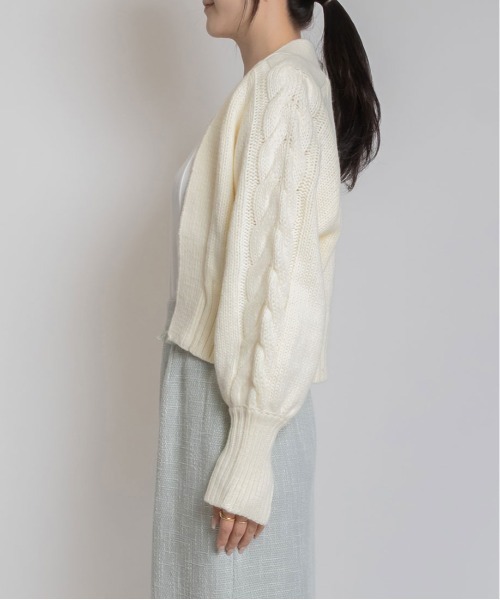 RANDA（ランダ）の「袖ケーブル編みニットボレロ（ニット/セーター・レディース・ブルー/グレー/ホワイト・FREE）」の14枚目の写真