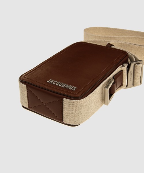 JACQUEMUS（ジャックムス）の「LE CUERDA VERTI LE CUERDA VERTICAL（ショルダーバッグ・レディース・ブラウン・OS）」の6枚目の写真