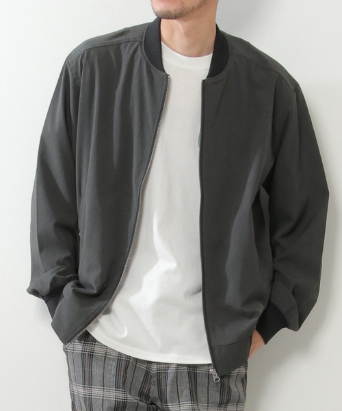 ikka(イッカ)の「【撥水】Teflon(R)ストレッチブルゾン(ブルゾン・メンズ・ネイビー/オリーブ/グレー・S/XL/M/L)」の2枚目の写真