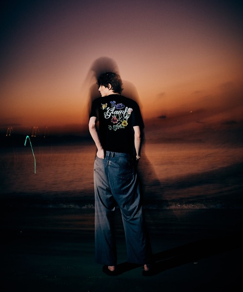 glamb(グラム)の「Flower Logo T / フラワーロゴT(Tシャツ/カットソー・メンズ・ホワイト/ブラック・S/M/L)」の16枚目の写真