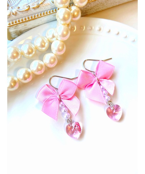 tone(トーン)の「【MUURABBTI】リボンとハートピアス(MA)(ピアス(両耳用)・レディース・パープル/ブルー/ピンク/イエロー・FREE)」の4枚目の写真