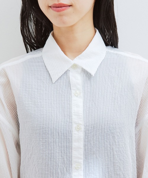 VIS(ビス)の「オーバーサイズストライプシアーシャツ(シャツ/ブラウス・レディース・ホワイト/サックスブルー/イエロー系その他・FREE)」の6枚目の写真