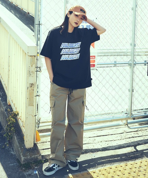 ANLIBERTY ANAP(アンリバティアナップ)の「cvcロゴプリントTシャツ【ユニセックス】(Tシャツ/カットソー・レディース・イエロー/ブラック/ダークグレー・S/M)」の16枚目の写真