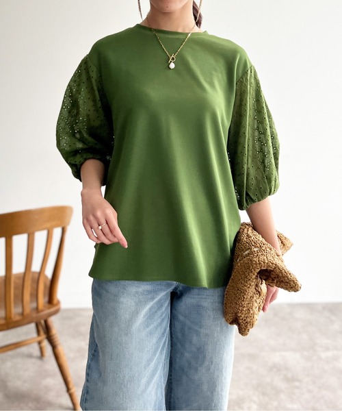 Chez toi(シェトワ)の「袖カットワークレースカットプルオーバー(Tシャツ/カットソー・レディース・グリーン/オレンジ/ブラック/オフホワイト・FREE)」の5枚目の写真