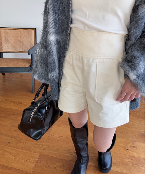 EPIMI E'PIMMY（エピミエピミー）の「ハイウエストツイルショートパンツ（その他パンツ・レディース・ブラック/オフホワイト/モカ/カーキ・MEDIUM）」の18枚目の写真