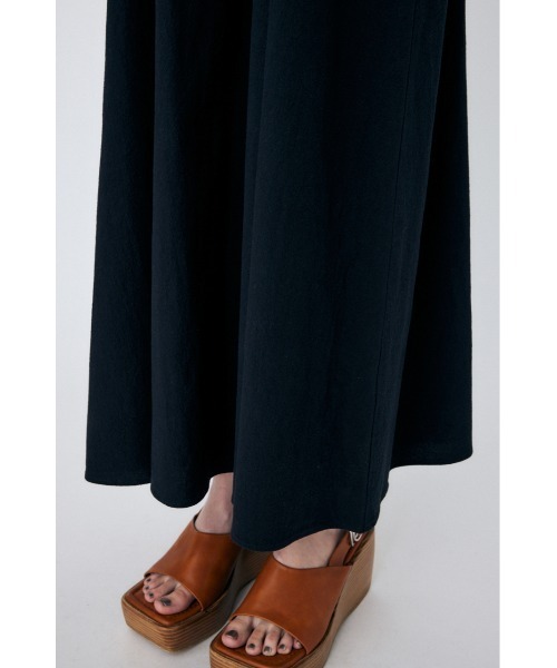 MOUSSY（マウジー）の「TUCK VOLUME SLEEVE ドレス（ワンピース・レディース・ブラック/グリーン/ホワイト・2/1）」の8枚目の写真