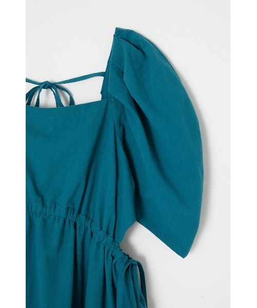 MOUSSY（マウジー）の「TUCK VOLUME SLEEVE ドレス（ワンピース・レディース・ブラック/グリーン/ホワイト・2/1）」の6枚目の写真