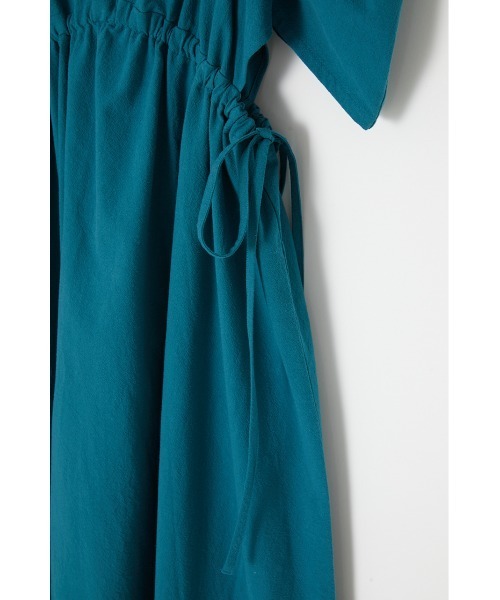 MOUSSY（マウジー）の「TUCK VOLUME SLEEVE ドレス（ワンピース・レディース・ブラック/グリーン/ホワイト・2/1）」の10枚目の写真