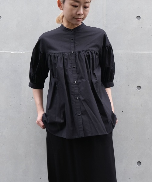 LA MARINE FRANCAISE(マリン フランセーズ)の「コットンタンブラーギャザーブラウス(シャツ/ブラウス・レディース・ベージュ/ブルー/ブラック・FREE)」の1枚目の写真