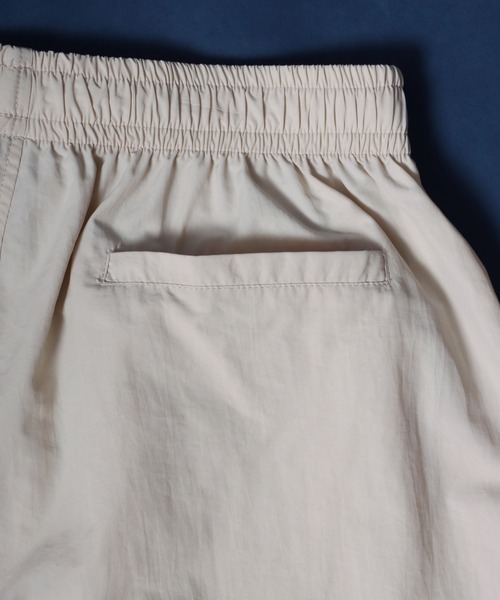 ANPAS(アンパス)の「Nylon Baggy Shorts/水陸両用 ナイロンバギーショーツ(その他パンツ・メンズ・ダークグリーン/オリーブ/オレンジ/パープル/オフホワイト/ベージュ/チャコールグレー/マスタード/ブラック・L/LL/M)」の15枚目の写真