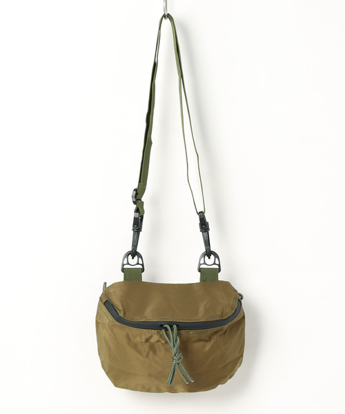 improves(インプローブス)の「止水ジップ ミニサコッシュ(ショルダーバッグ・メンズ・ブラック/カーキ・FREE)」の15枚目の写真