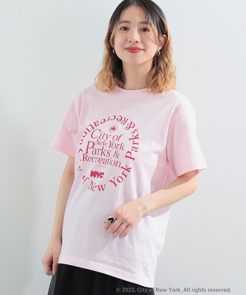 Ray BEAMS（レイビームス）の「GOOD ROCK SPEED × Ray BEAMS / 別注 NYC Tシャツ（Tシャツ/カットソー・レディース・ブルー/ピンク・ONE SIZE）」の5枚目の写真